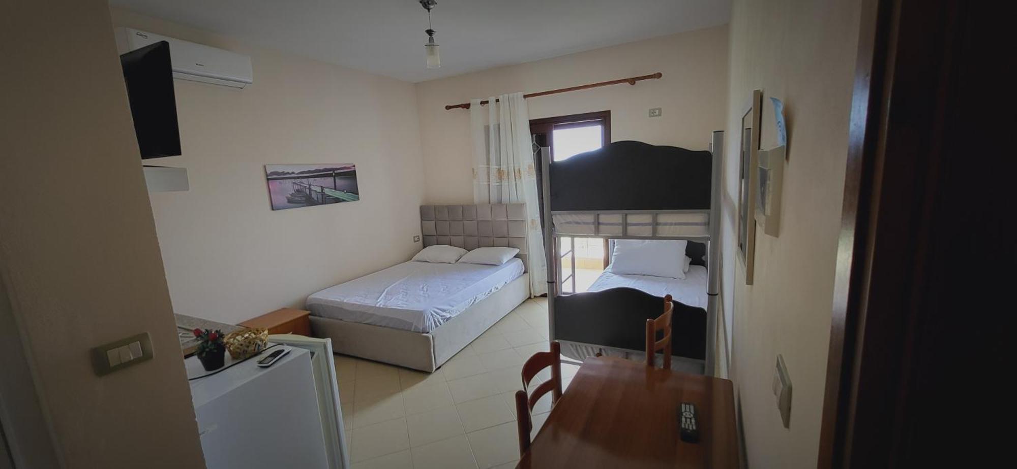Eglent'S Tourist House Hotel Саранде Стая снимка