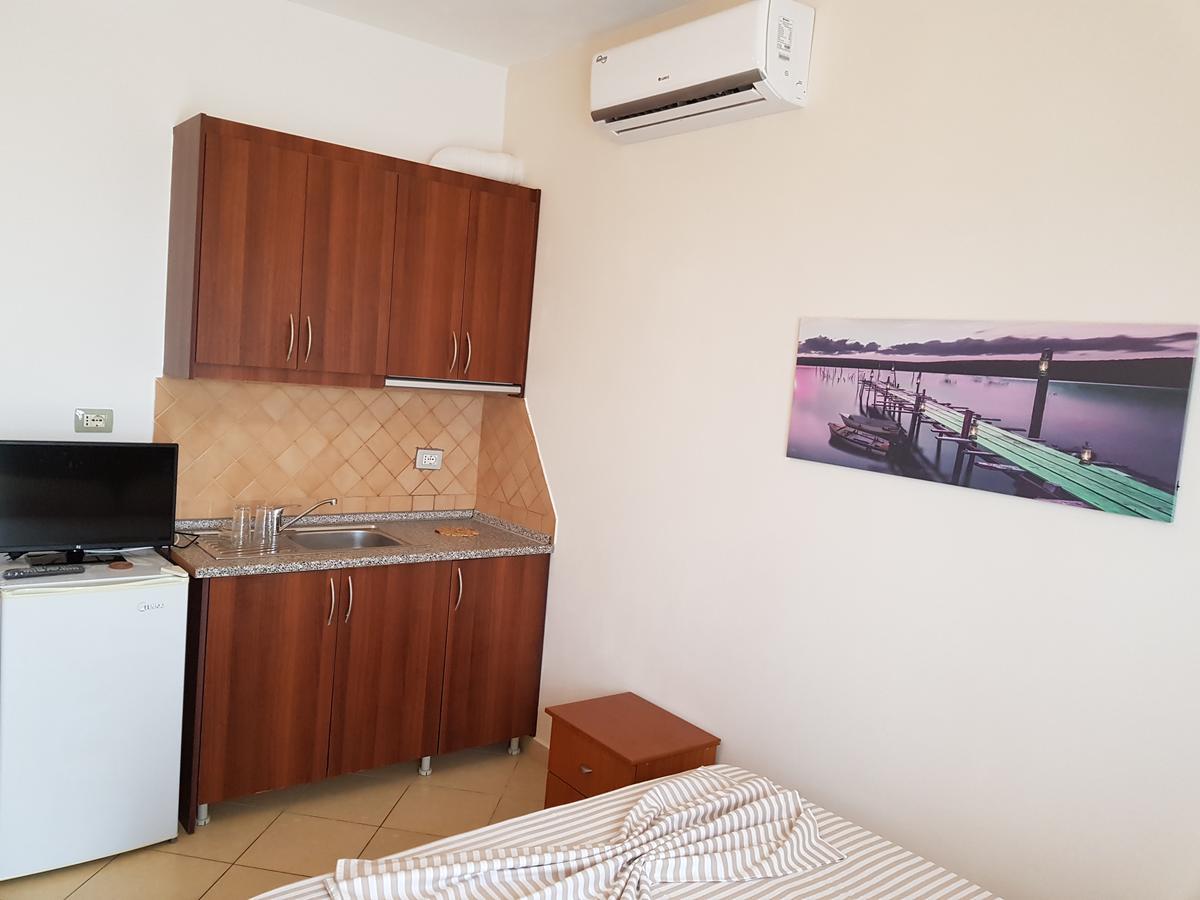 Eglent'S Tourist House Hotel Саранде Екстериор снимка